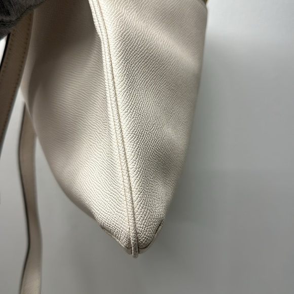 Coach Rowan File Crossbody Bag Purse In Cream Ivory Chalk Canvas Gold Hardware - Picture 12 of 14